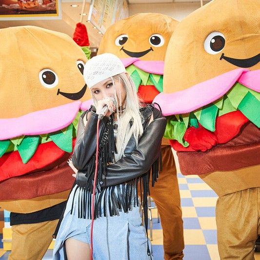 Latest photo of Soyeon (i-dle)