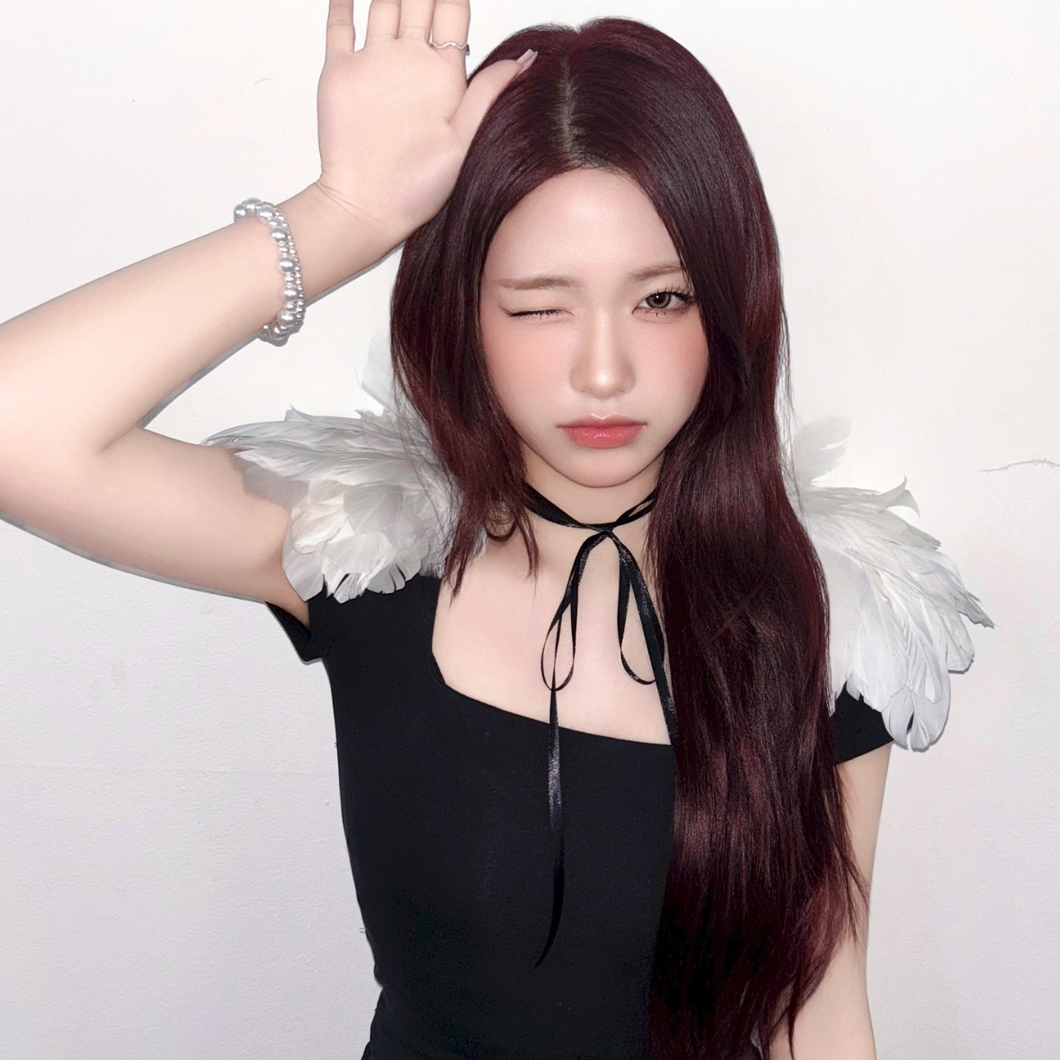 Behind-the-scenes cut of Zena (RESCENE)