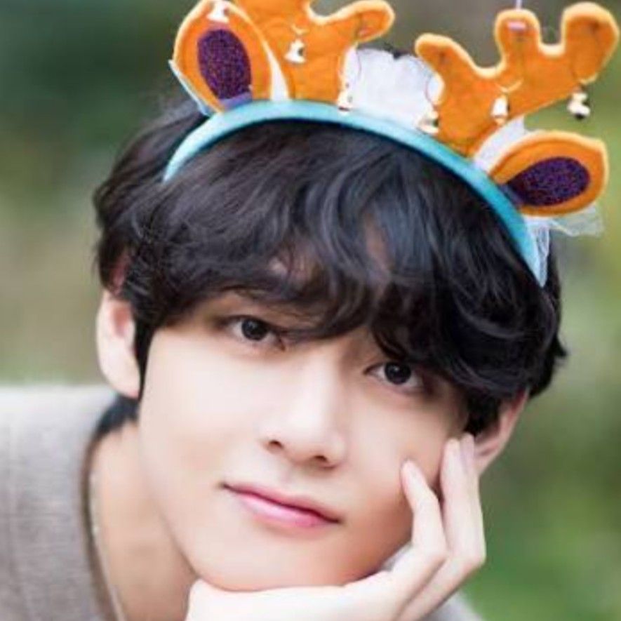 Momen yang diabadikan oleh penggemar V (BTS)