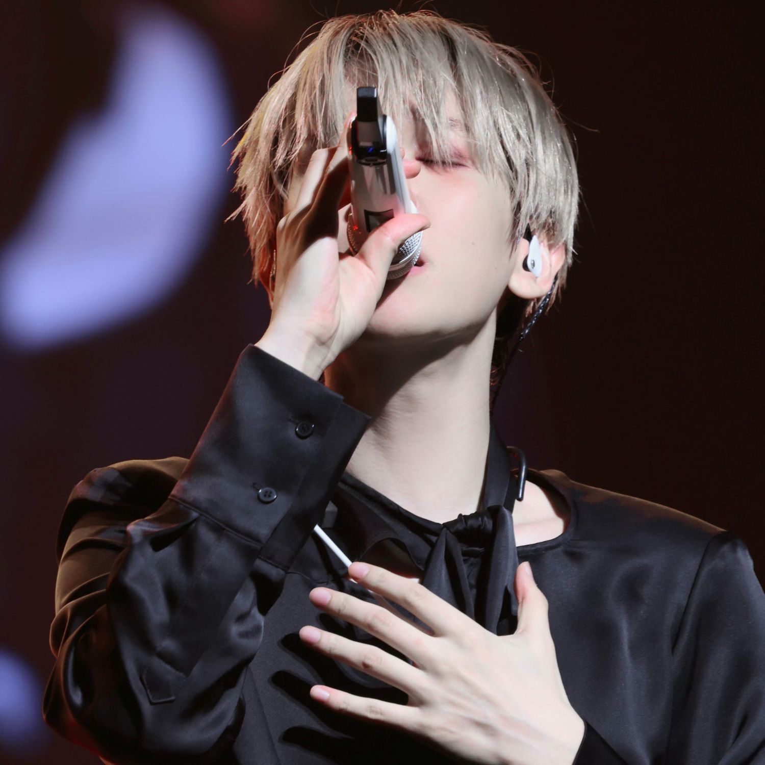 백현 (EXO)의 비하인드 컷