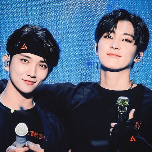 A moment captured by Wonwoo (SEVENTEEN)'s fan