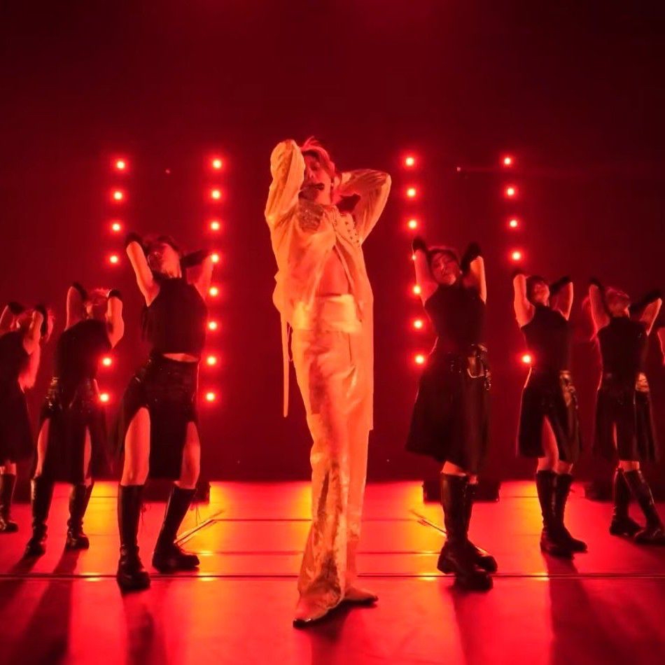 A moment captured by Taemin (SHINee)'s fan