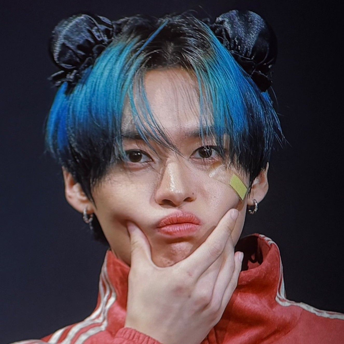 A moment captured by Lee Know (Stray Kids)'s fan