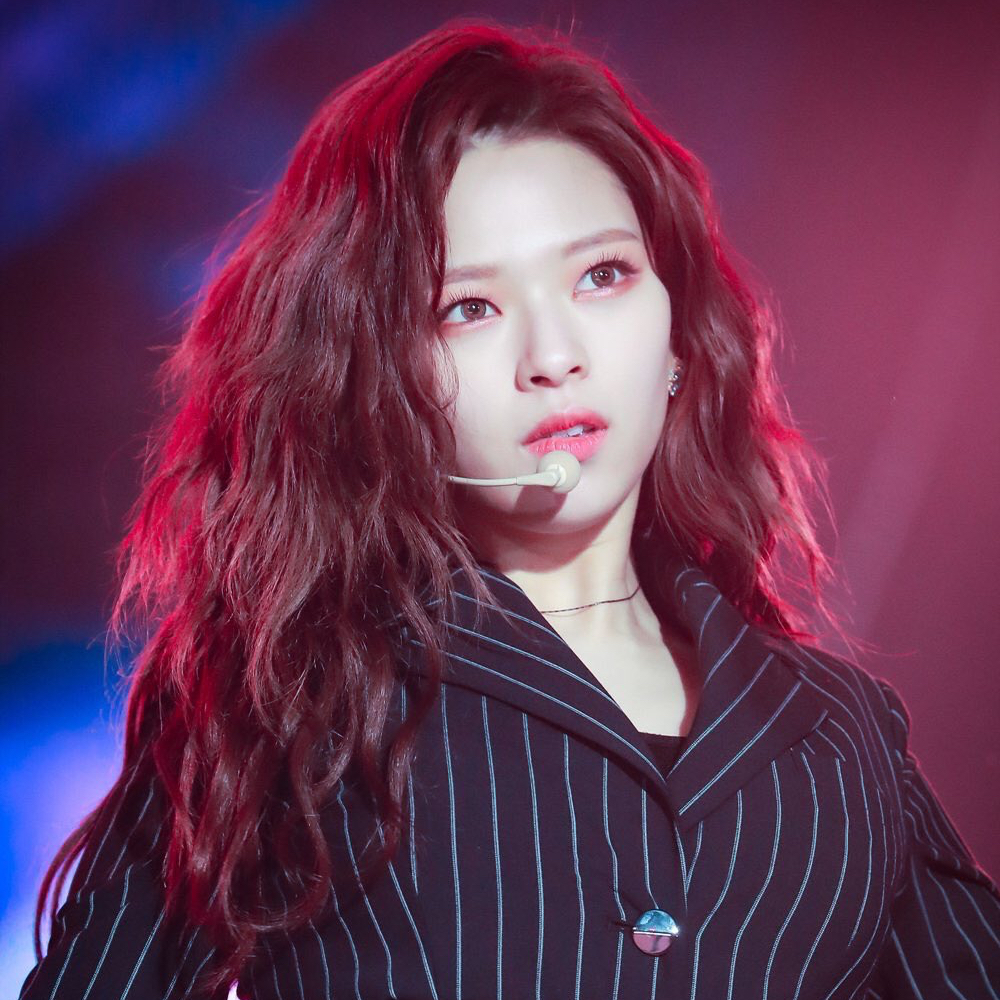 A moment captured by Jeongyeon (TWICE)'s fan