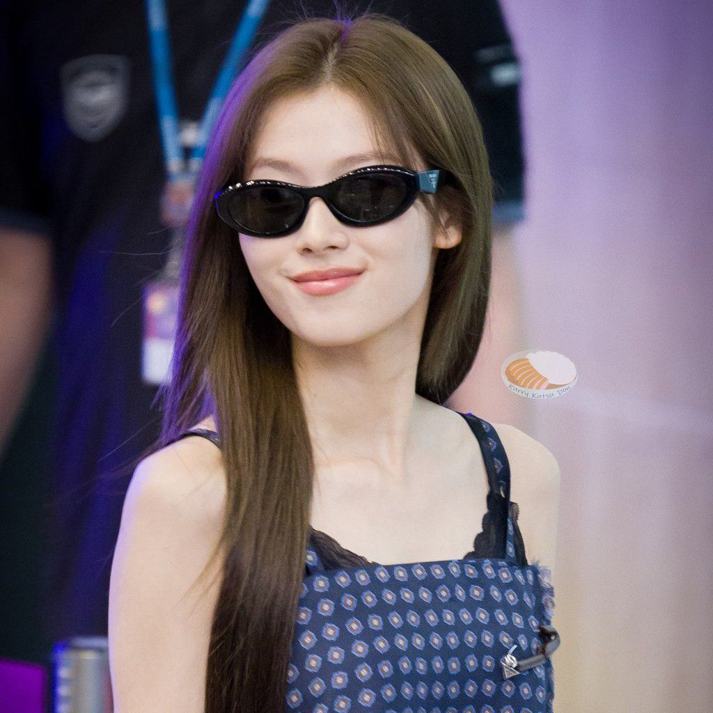 Potret di balik layar Sana (TWICE)