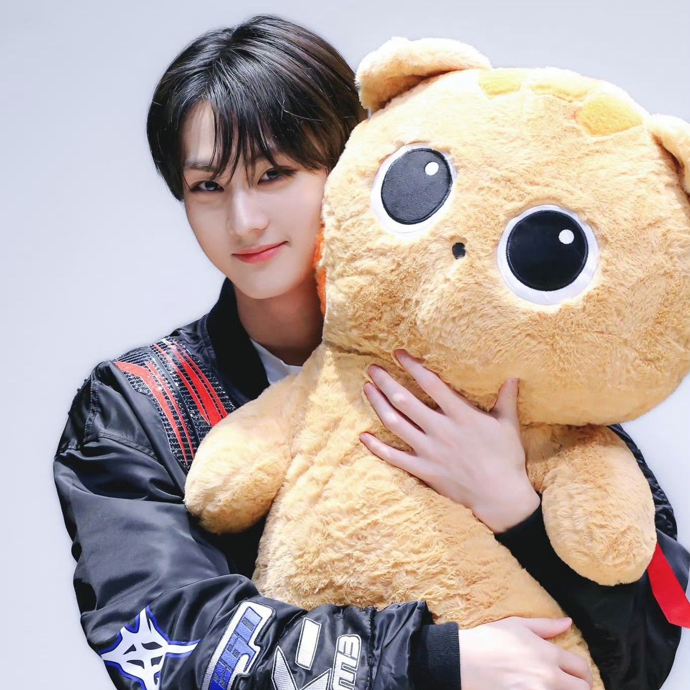 Latest photo of Jungwon (ENHYPEN)