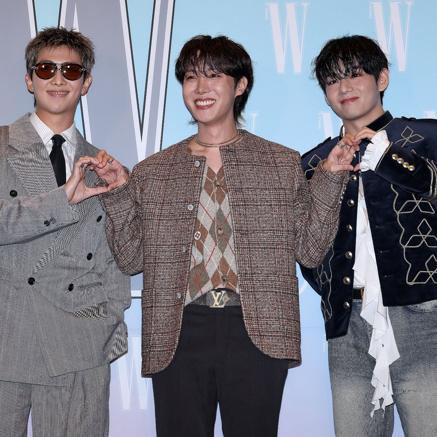Foto aktivitas terbaru RM (BTS)