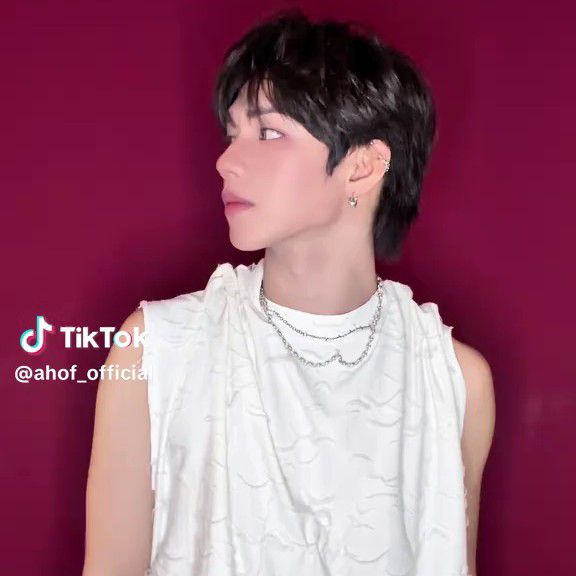 Latest photo of JL (AHOF)