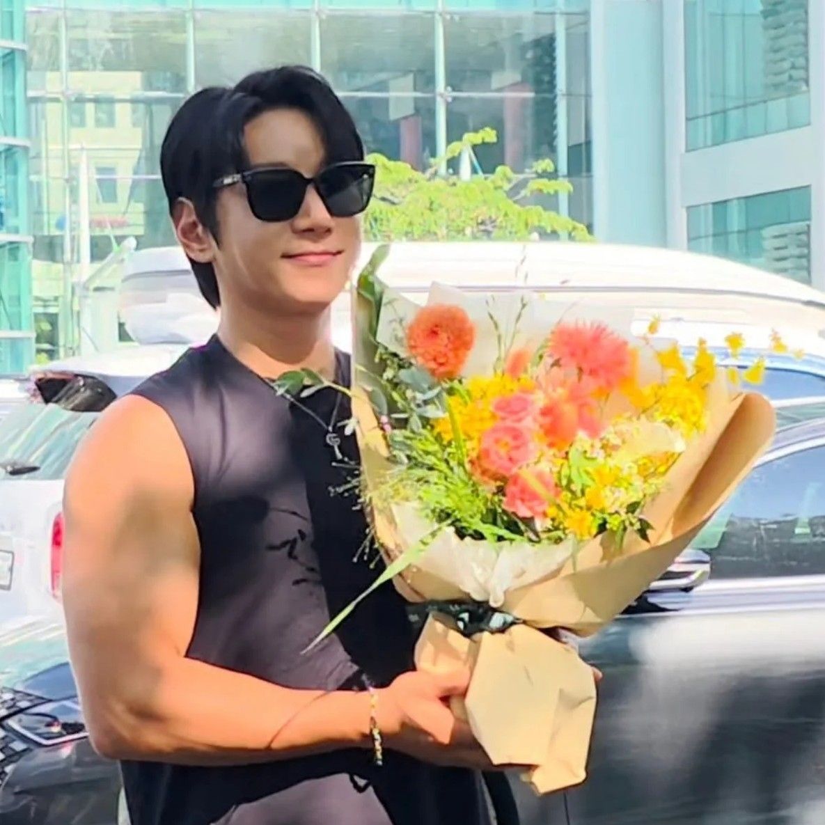 A moment captured by Hwang Chiyeol's fan