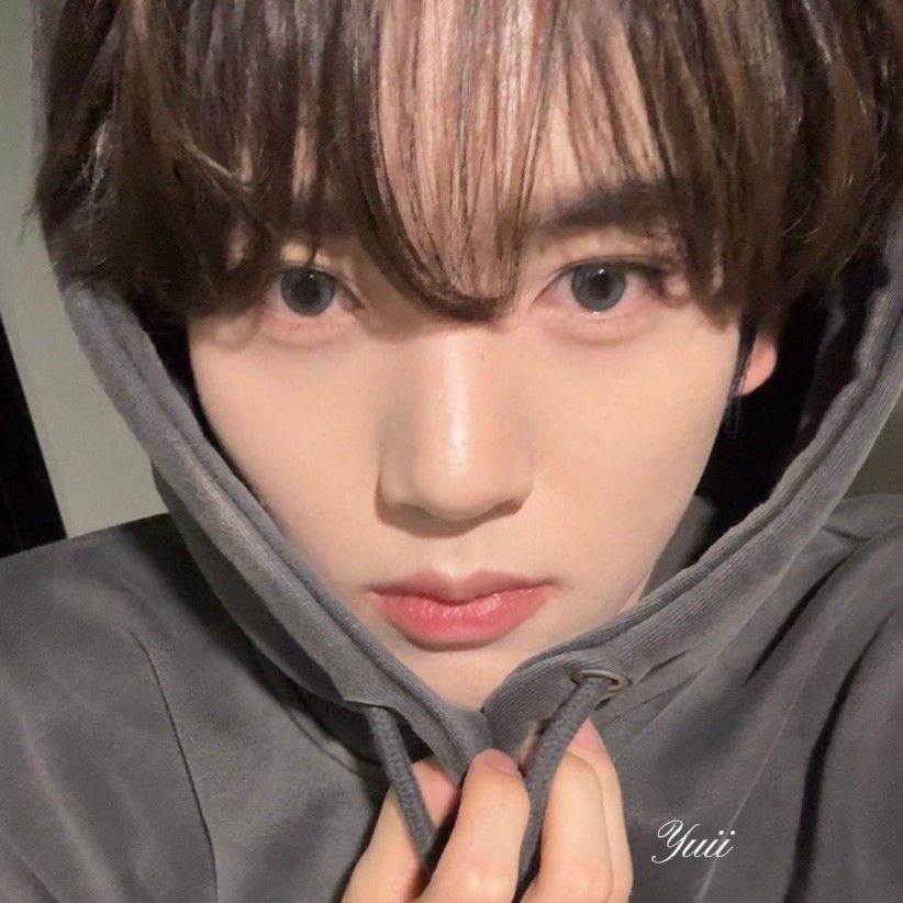 Latest photo of Han Yujin (ZEROBASEONE)