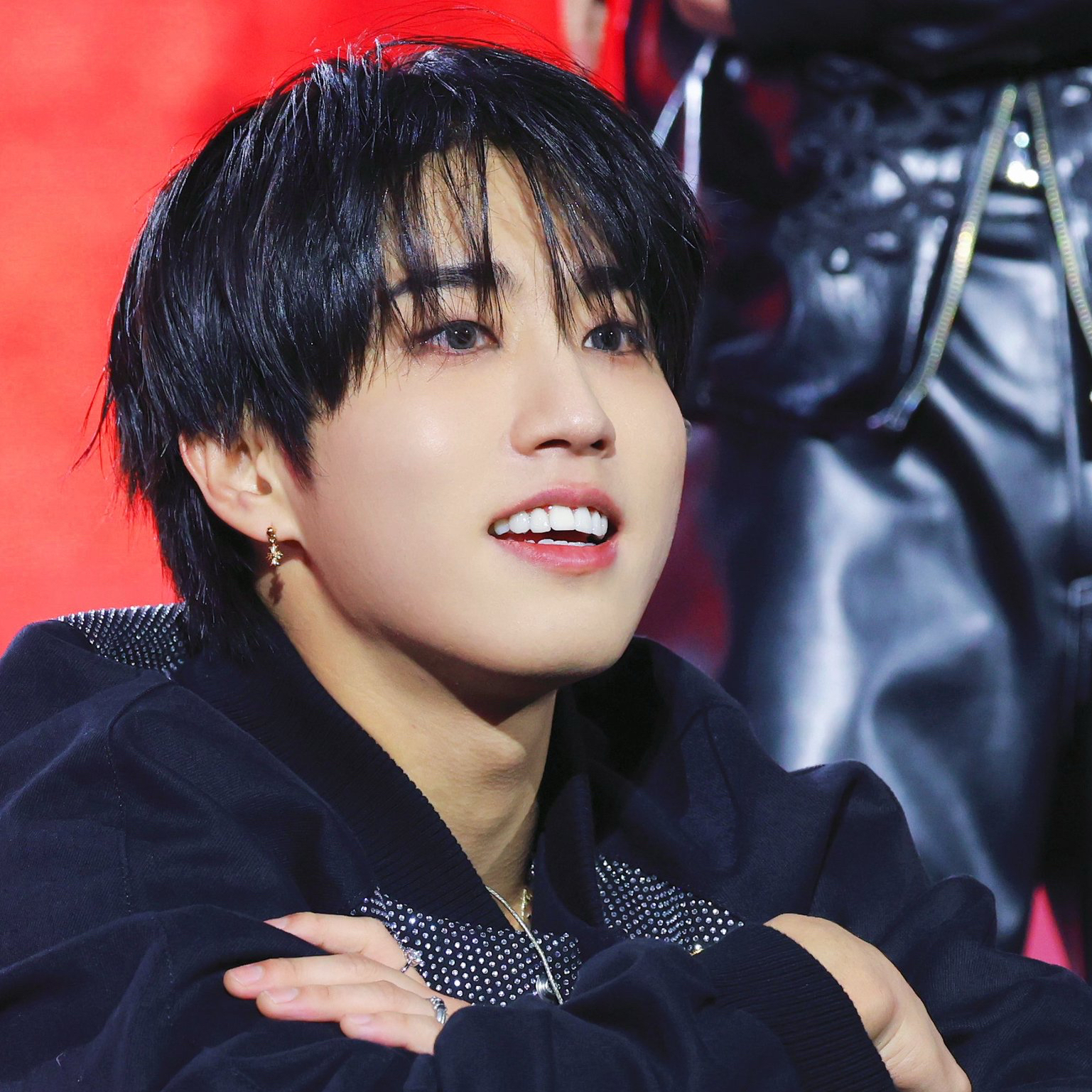 Behind-the-scenes cut of HAN (Stray Kids)