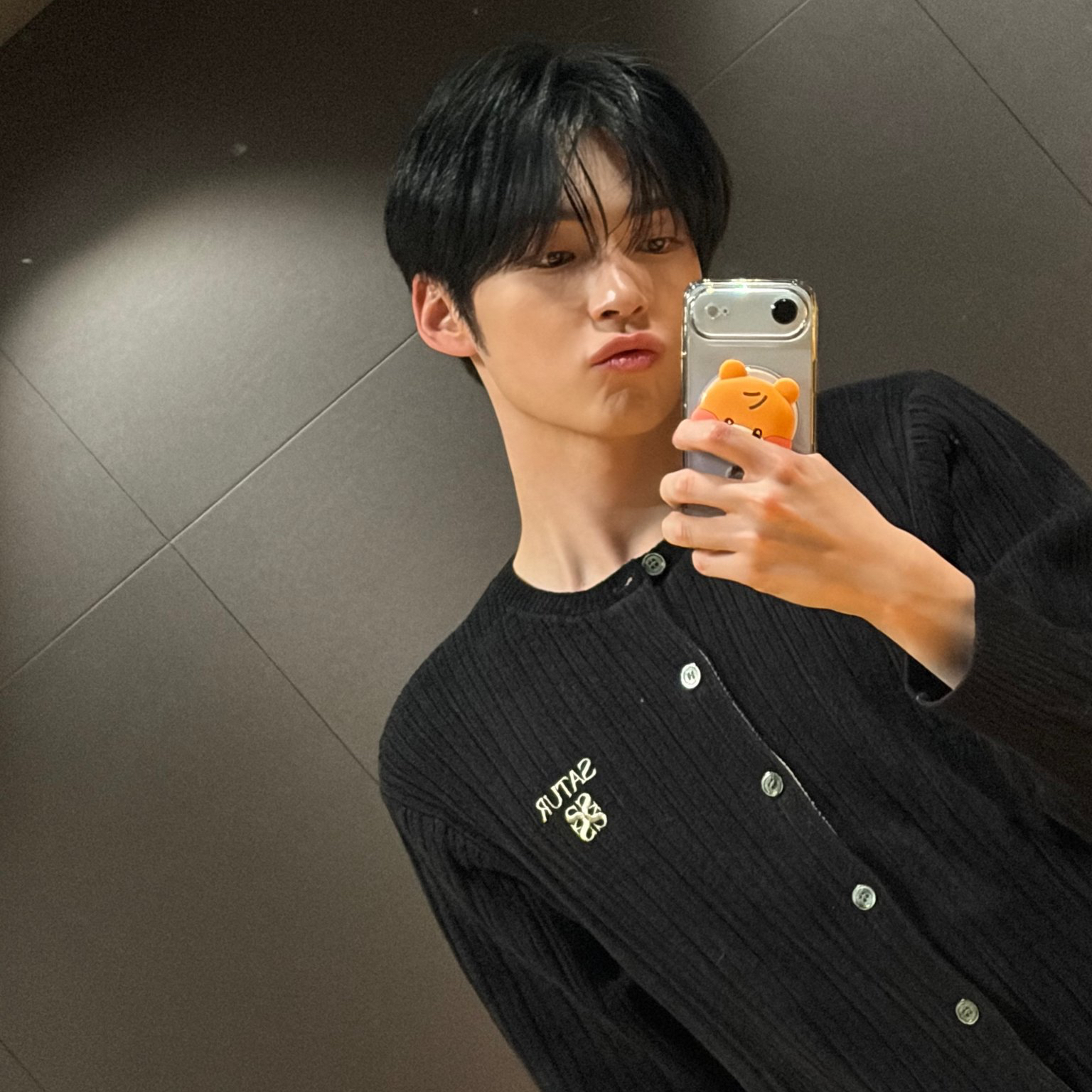 Recent activity shot of Sung Hanbin (ZEROBASEONE)