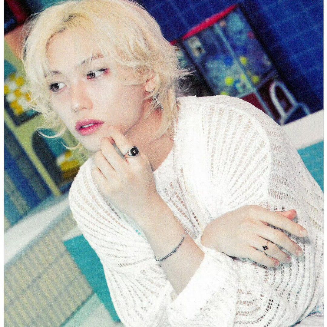 A moment captured by Felix (Stray Kids)'s fan