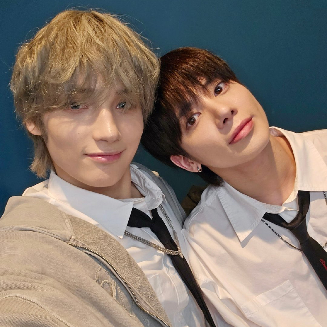 투모로우바이투게더의 비하인드 컷