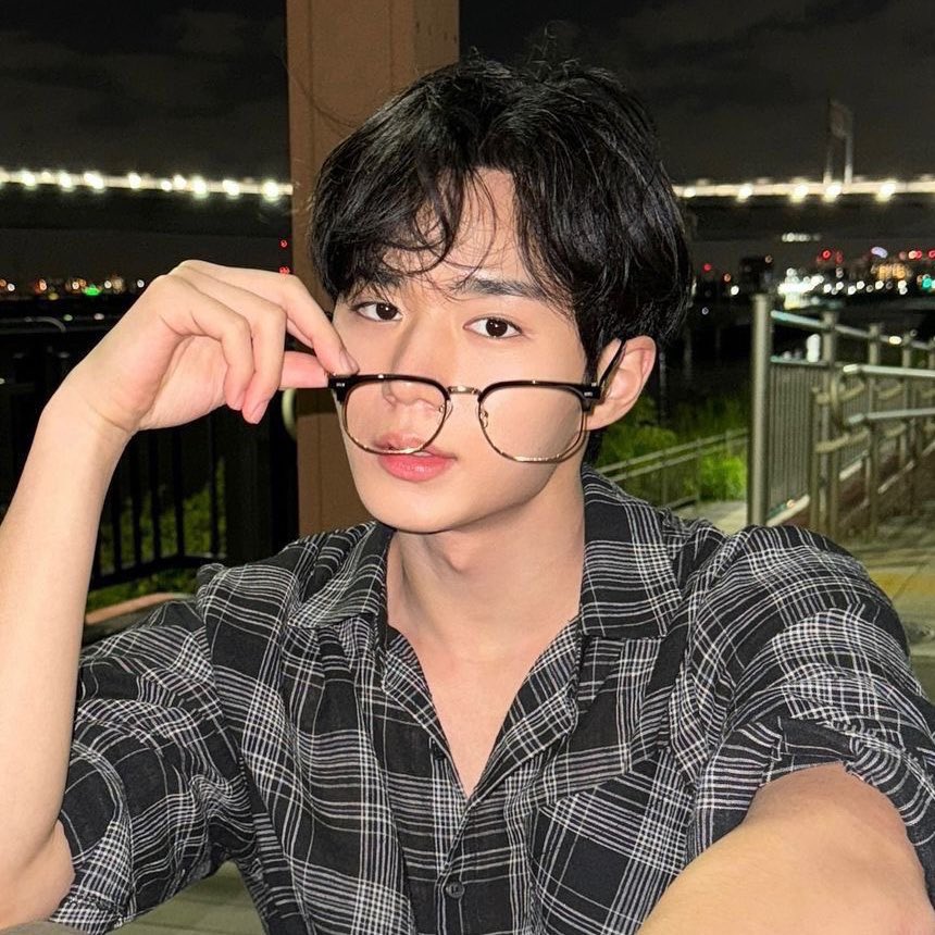 A moment captured by Kim Junseo (WEi)'s fan