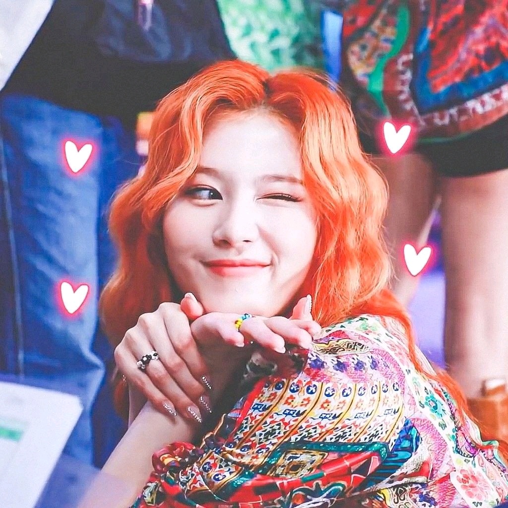 A moment captured by Sana (TWICE)'s fan