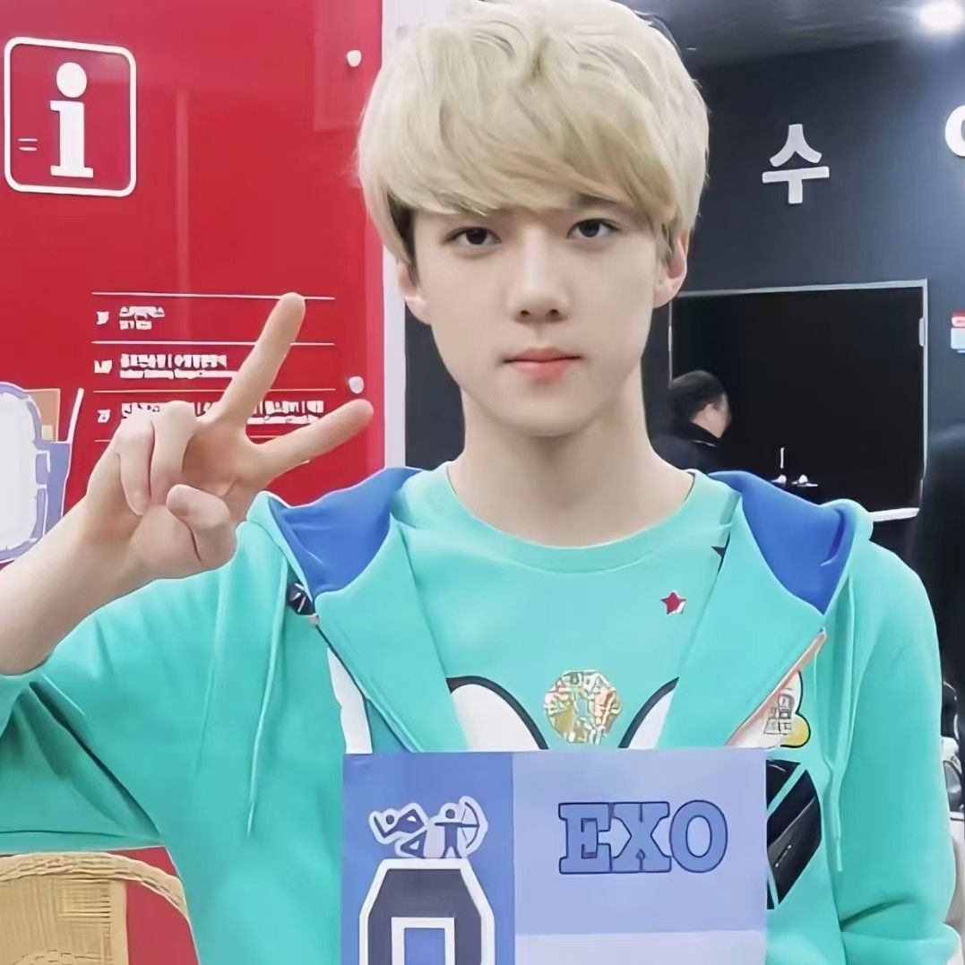 Behind-the-scenes cut of Sehun (EXO)