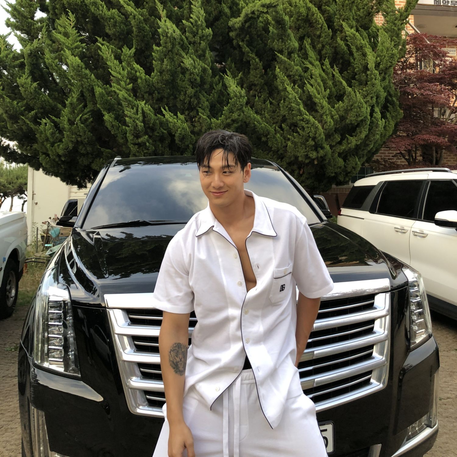 A moment captured by Baekho's fan