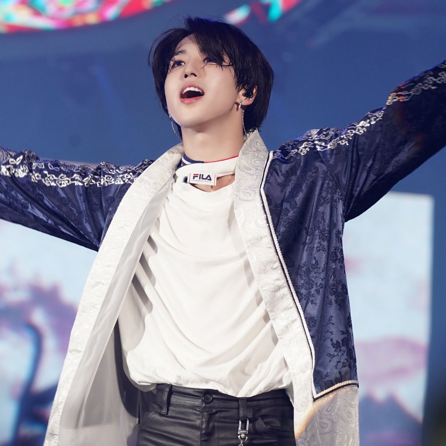 Latest photo of HAN (Stray Kids)
