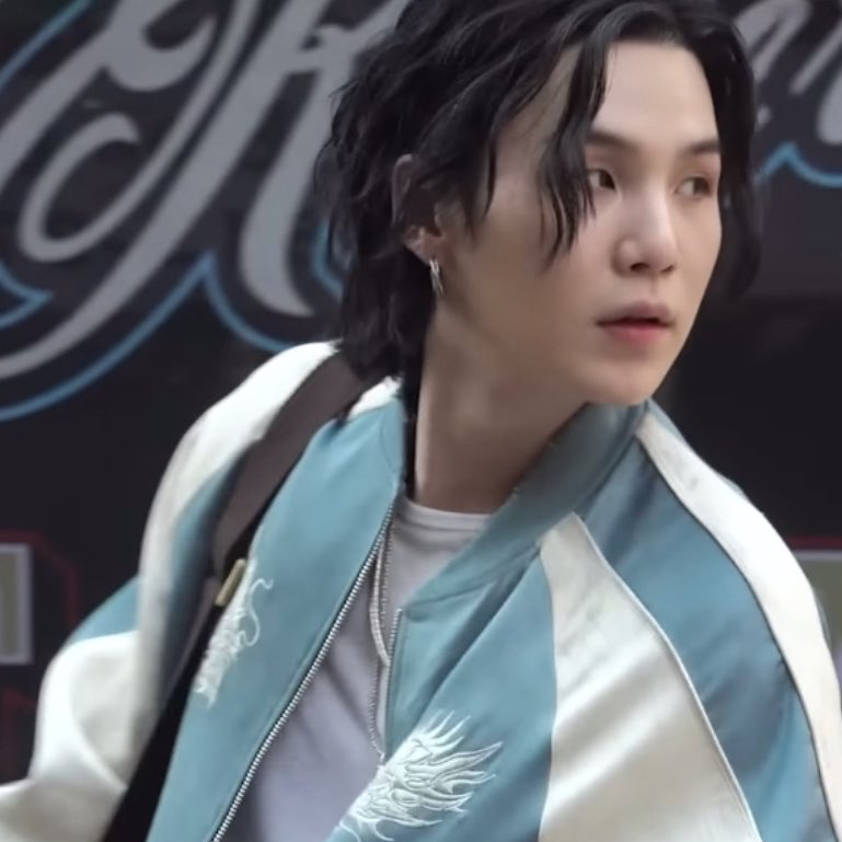 Latest photo of SUGA (BTS)