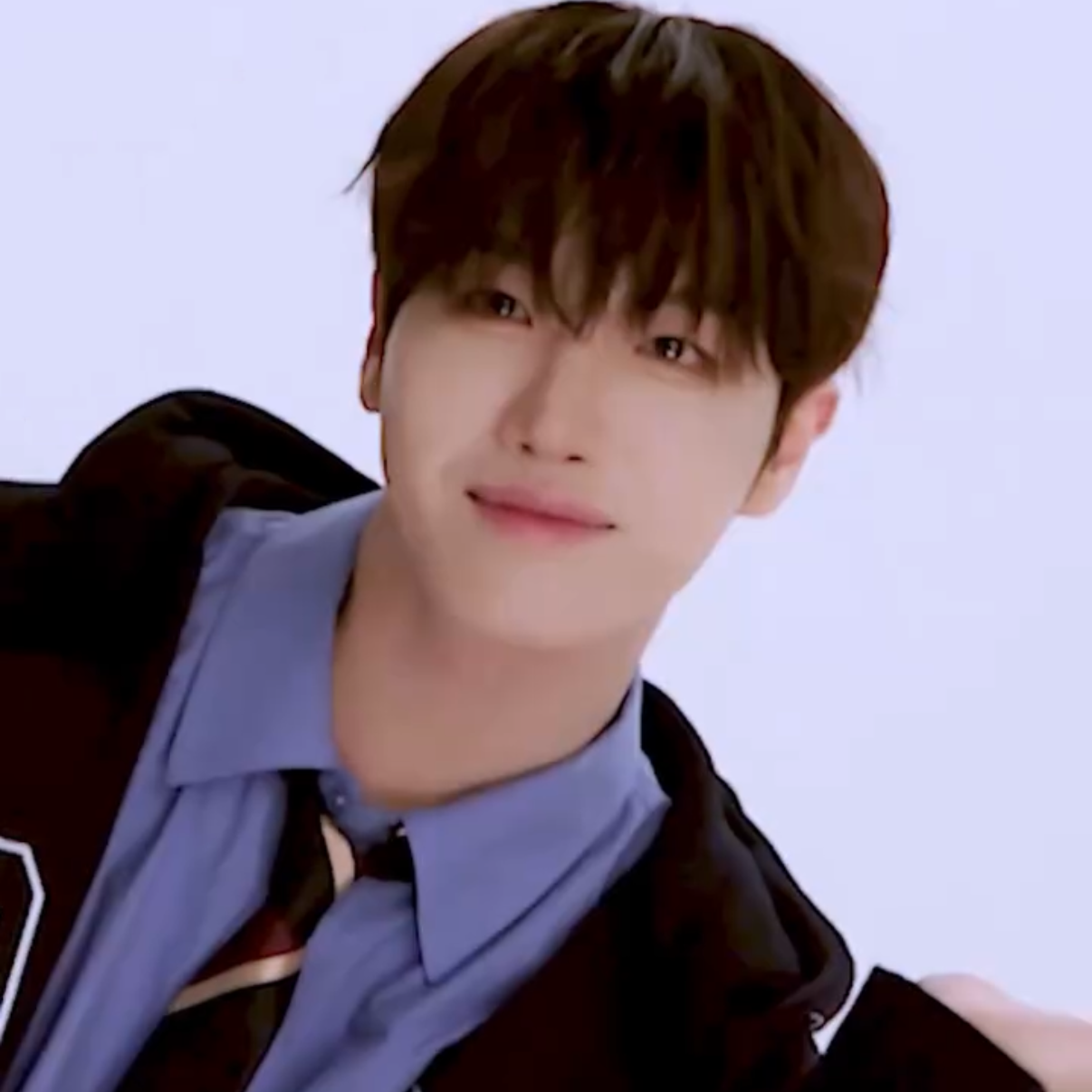 Behind-the-scenes cut of Huiwon (n.SSign)