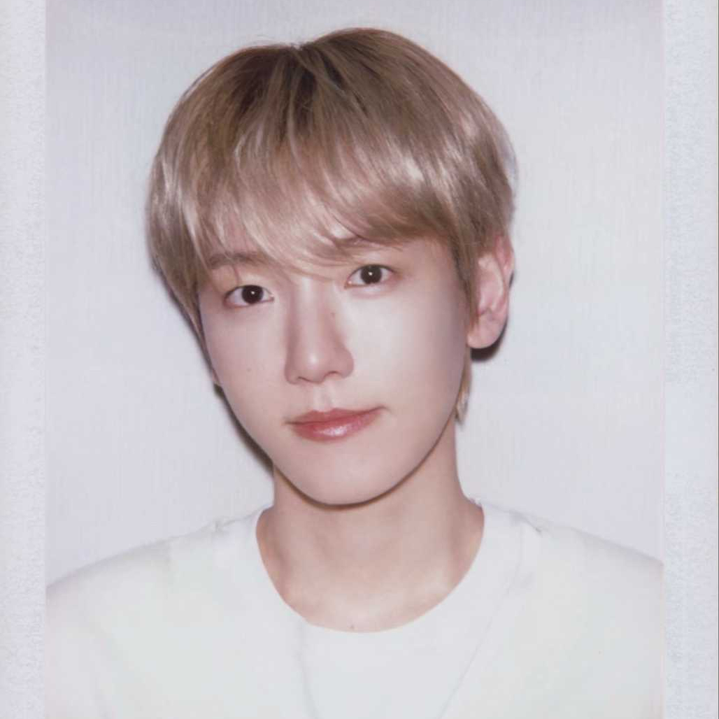 伯賢 (EXO)的最新照片
