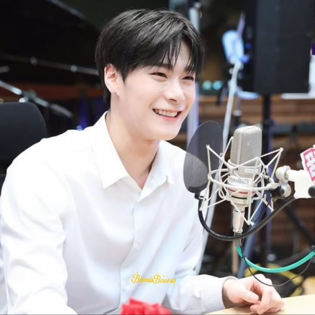 Behind-the-scenes cut of Moonbin (ASTRO)
