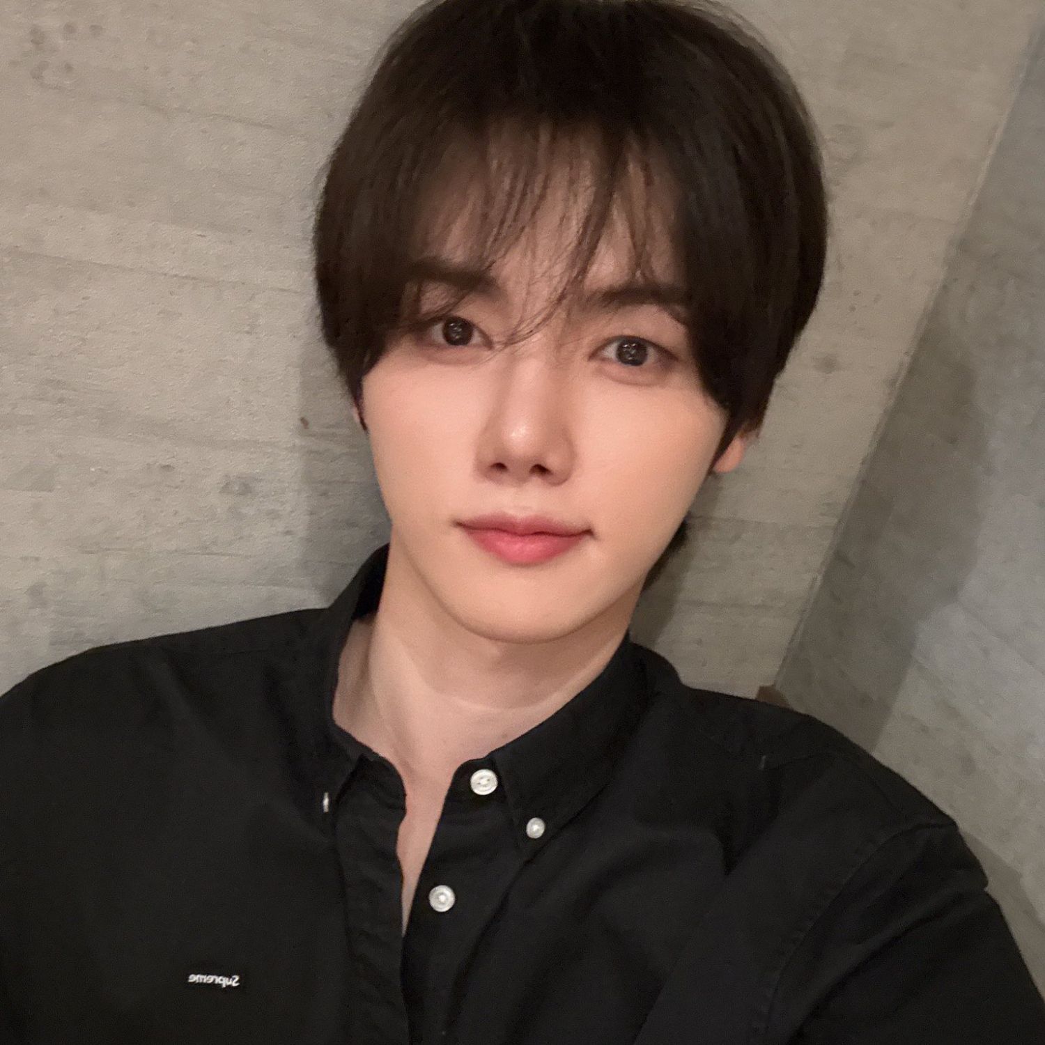 Latest photo of Minhee (CRAVITY)