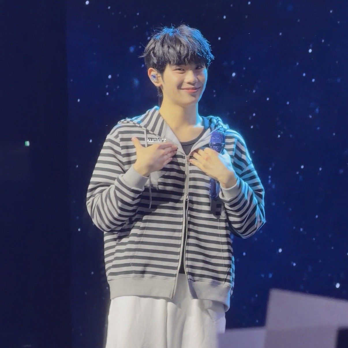 Recent activity shot of Kim Taerae (ZEROBASEONE)