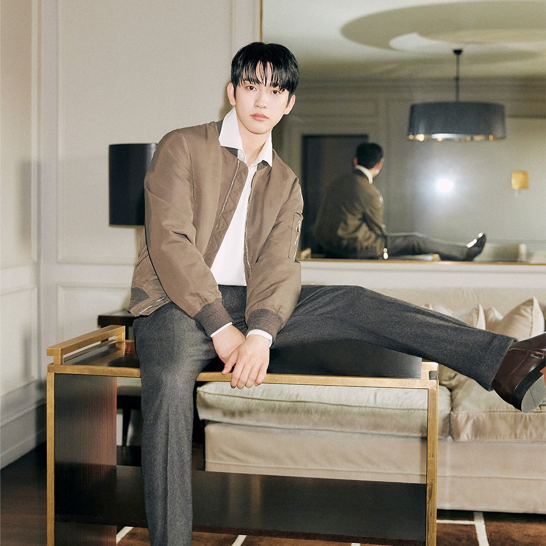 A moment captured by Jinyoung (GOT7)'s fan