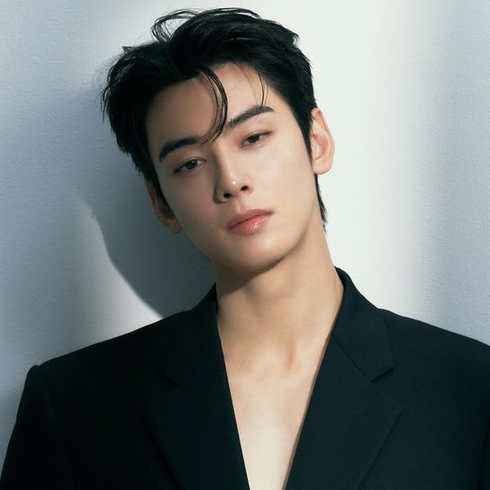 Recent activity shot of Eunwoo (ASTRO)