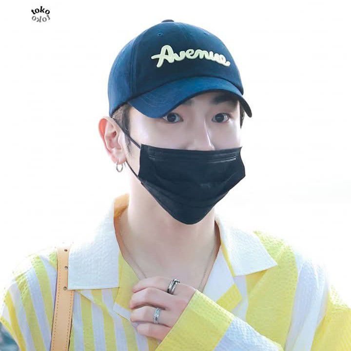Behind-the-scenes cut of Key (SHINee)
