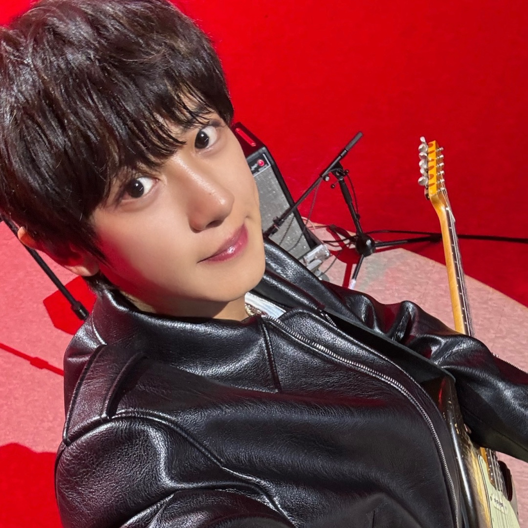 Latest photo of Chanyeol (EXO)