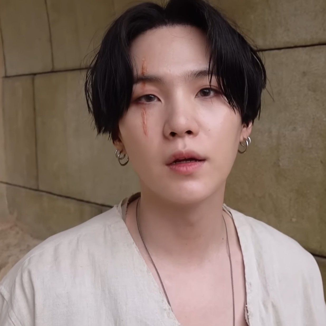 Behind-the-scenes cut of SUGA (BTS)