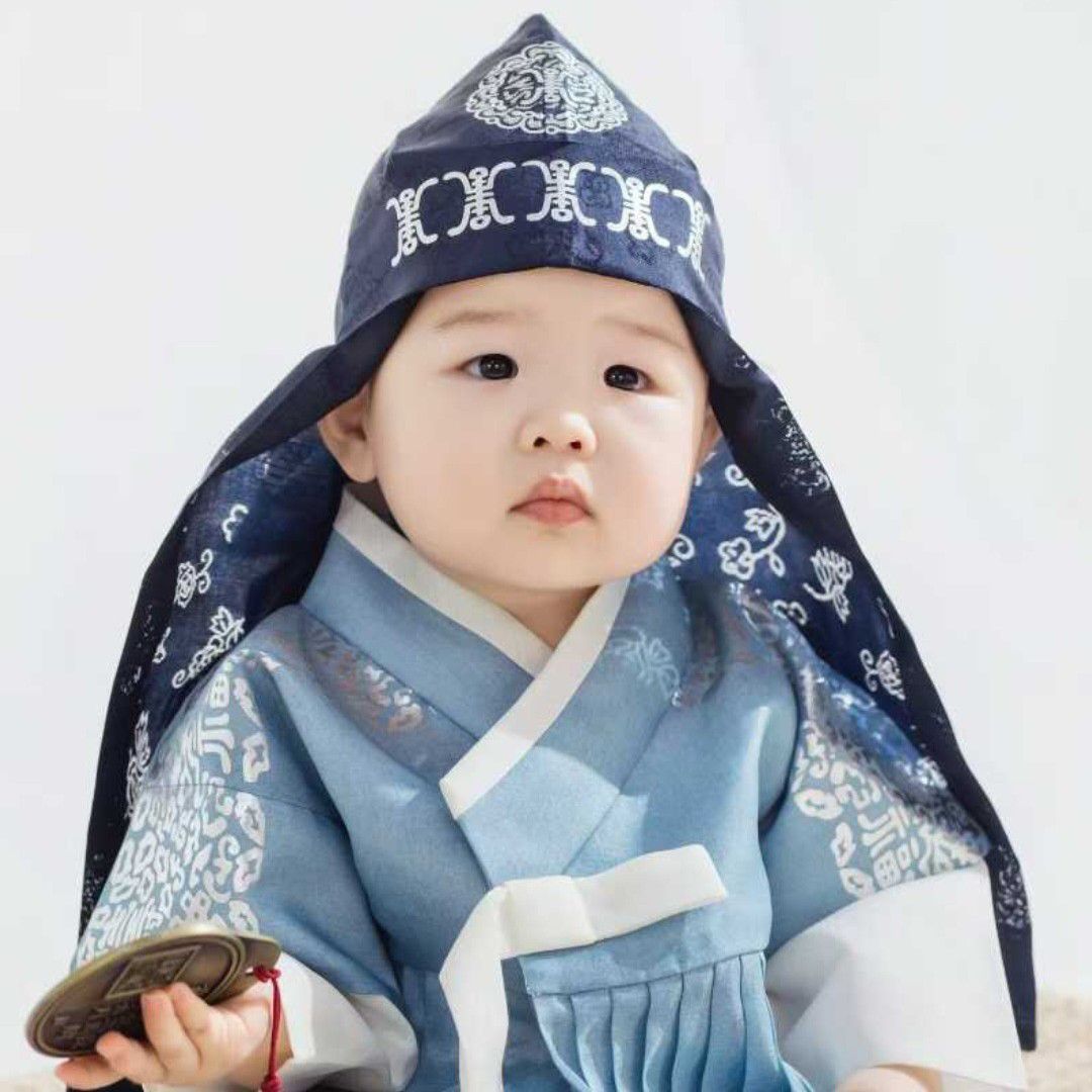 아이유 최근 활동샷