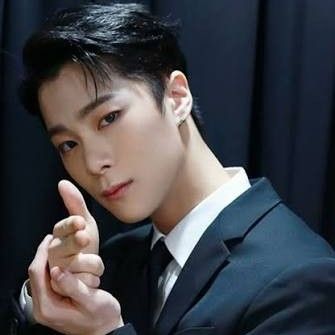Latest photo of Moonbin (ASTRO)