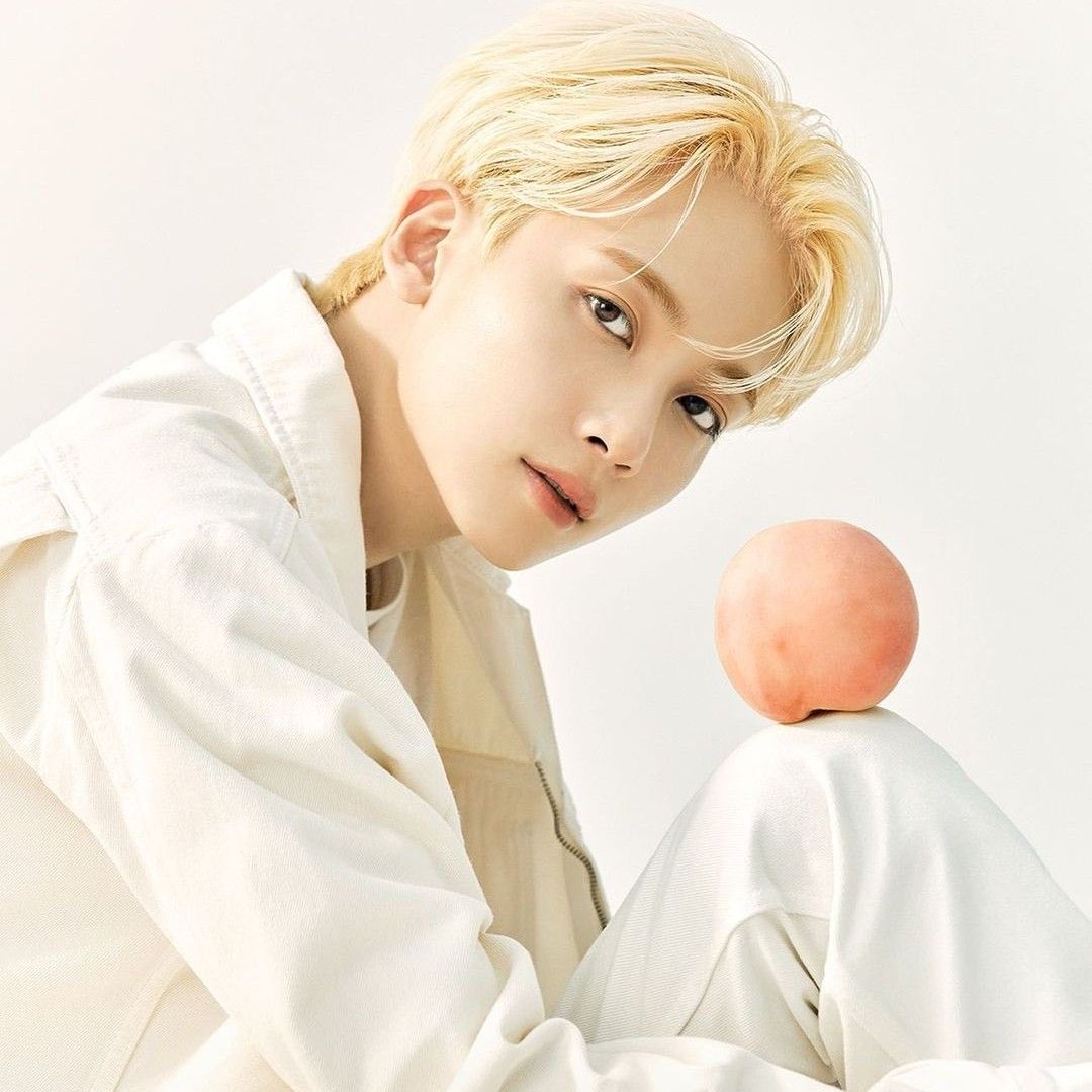 Latest photo of Jeonghan (SEVENTEEN)