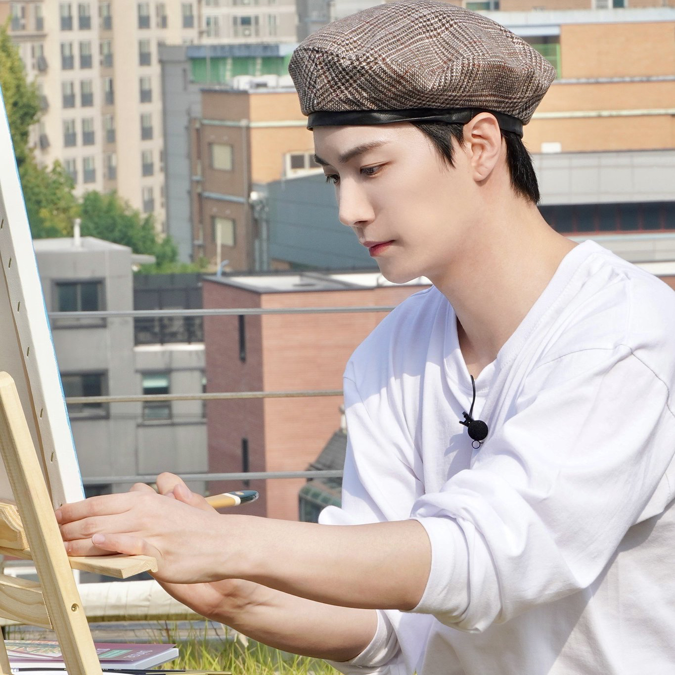 A moment captured by Kim Jonghyeon's fan