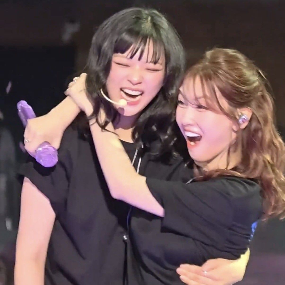 Foto aktivitas terbaru Momo (TWICE)