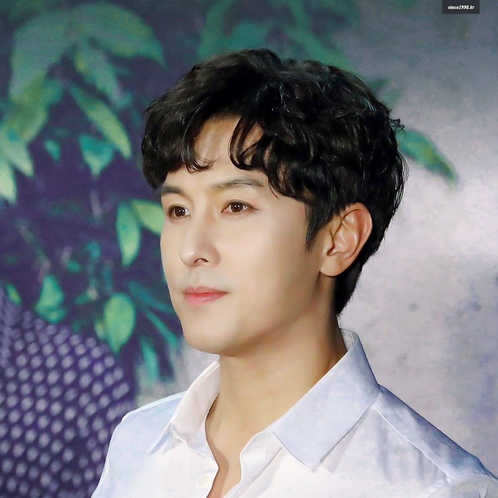 Latest photo of Kim Dongwan (SHINHWA)