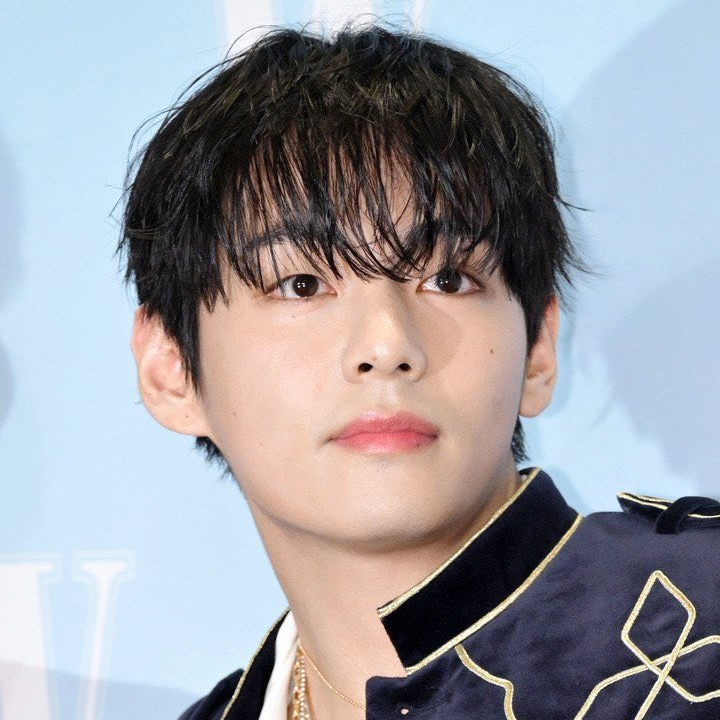 뷔 (방탄소년단) 최근 활동샷