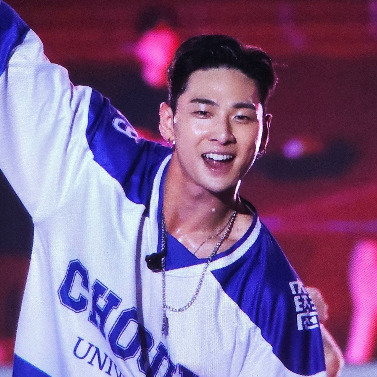 Latest photo of Baekho