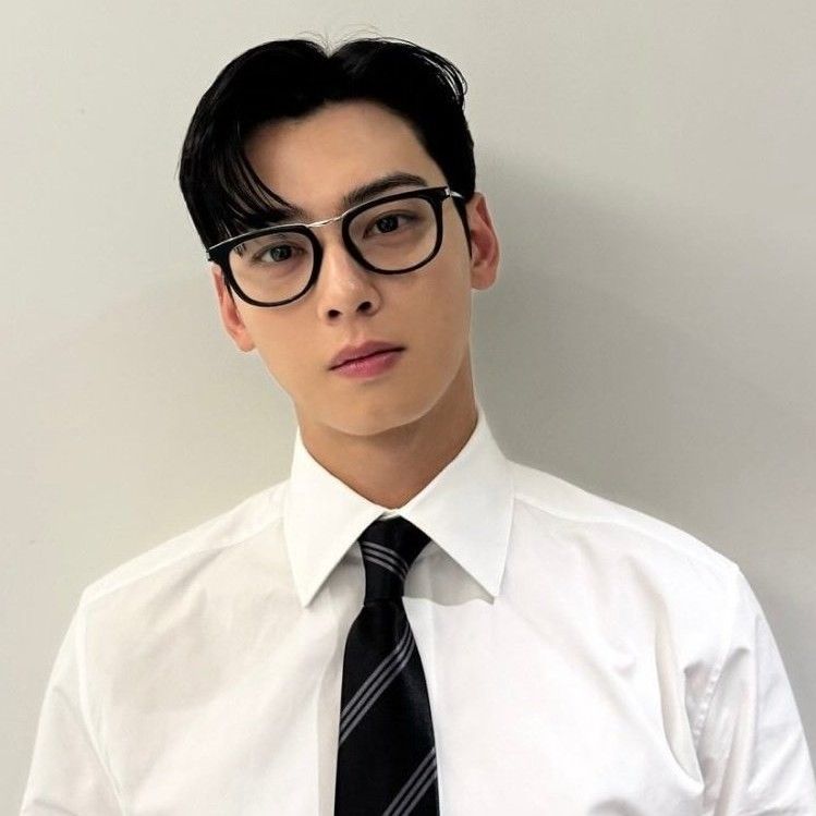 Behind-the-scenes cut of Eunwoo (ASTRO)