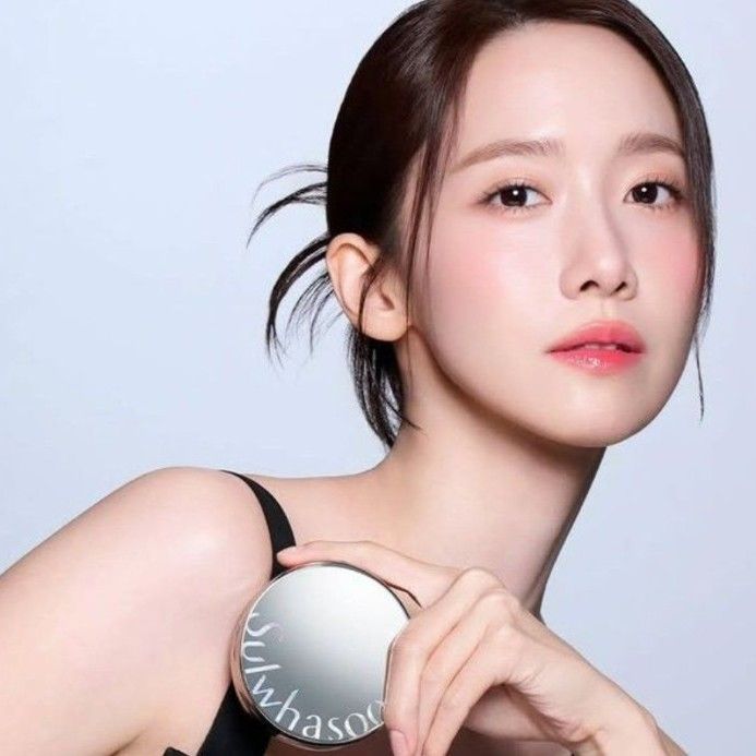 Latest photo of Yoona (Girls' Generation)