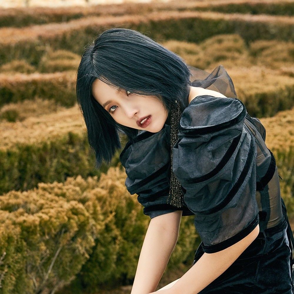 Latest photo of Soyeon (i-dle)