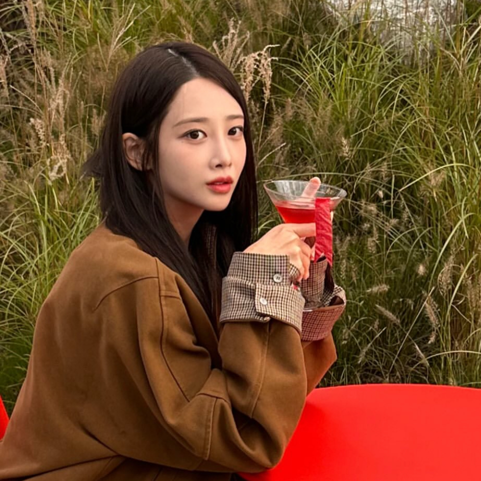 Latest photo of You Jiae (Lovelyz)