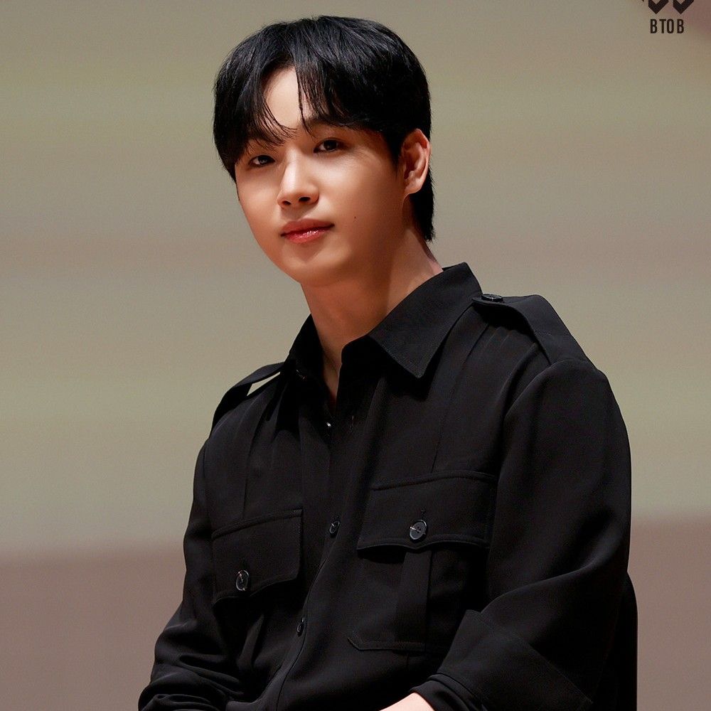 Behind-the-scenes cut of Lim Hyunsik (BTOB)