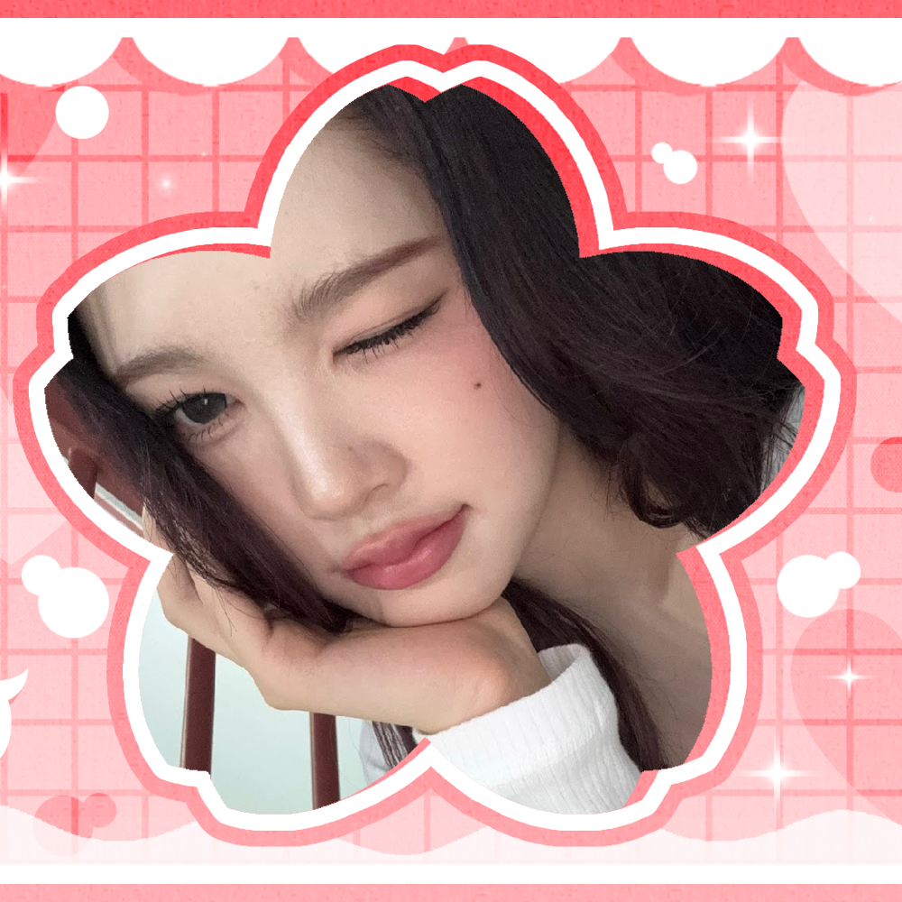 A moment captured by A-na (Hearts2Hearts)'s fan