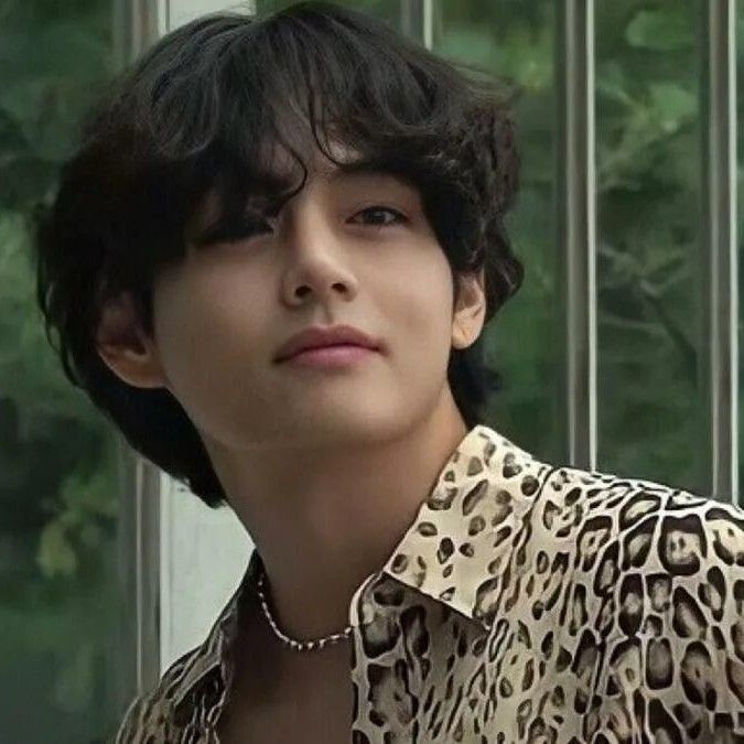 Foto terbaru V (BTS)