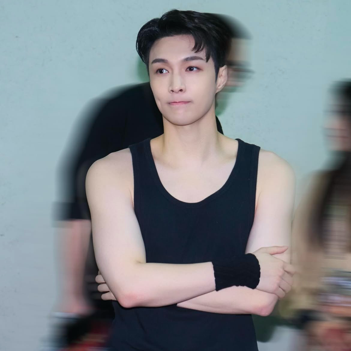 A moment captured by Lay (EXO)'s fan